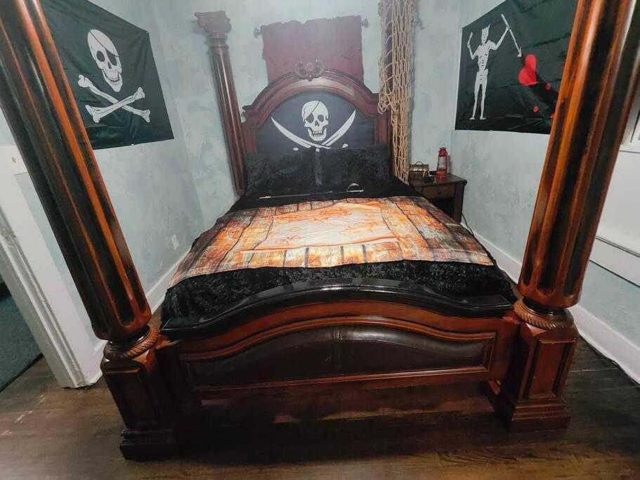 Pirate Seeking Crew. Downtown Smith